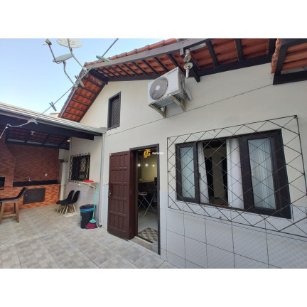 Imagem Casa com 3 Quartos à Venda, em Centro - Camboriú Imagem Casa com 3 Quartos à Venda, em Centro - Camboriú