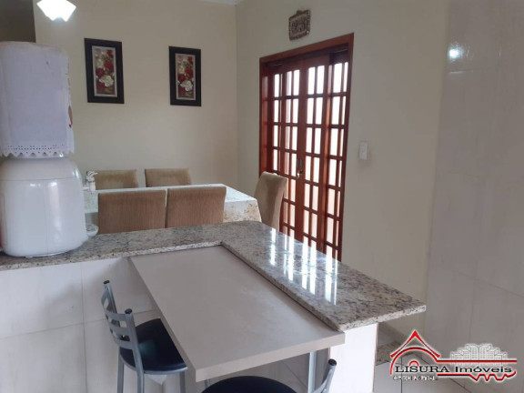 Imagem Casa com 3 Quartos à Venda, 238 m² em Jardim Maria Amélia - Jacareí Imagem Casa com 3 Quartos à Venda, 238 m² em Jardim Maria Amélia - Jacareí