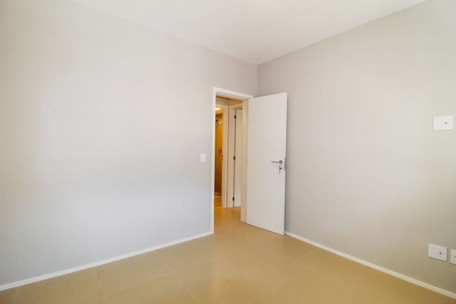Imagem Imóvel com 2 Quartos à Venda, 66 m² em Botafogo - Rio De Janeiro Imagem Imóvel com 2 Quartos à Venda, 66 m² em Botafogo - Rio De Janeiro