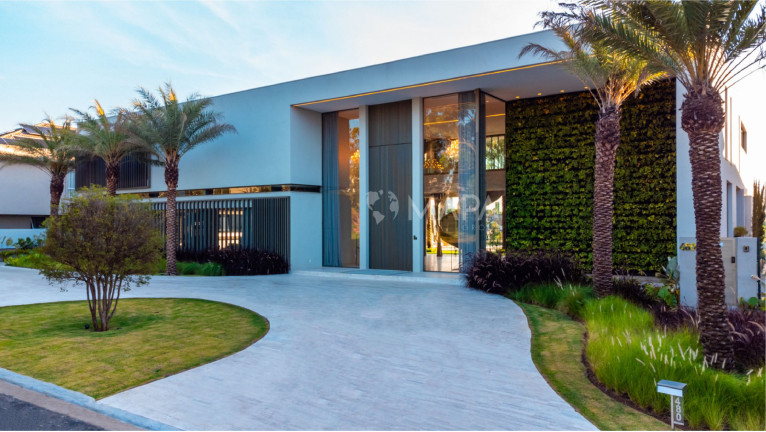 Imagem Casa com 6 Quartos à Venda, 2.205 m² em Tamboré - Santana De Parnaíba