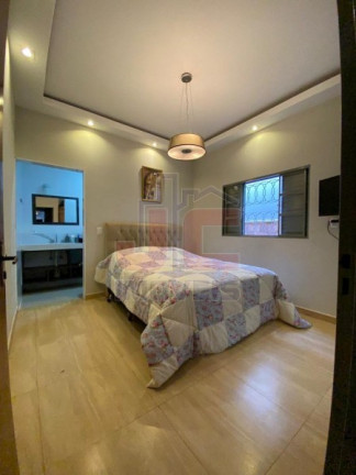Imagem Casa com 3 Quartos à Venda, em Jardim Maria Goretti - Ribeirão Preto Imagem Casa com 3 Quartos à Venda, em Jardim Maria Goretti - Ribeirão Preto