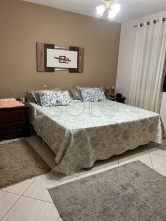 Imagem Sobrado com 4 Quartos à Venda, 350 m² em Centro - Araraquara Imagem Sobrado com 4 Quartos à Venda, 350 m² em Centro - Araraquara