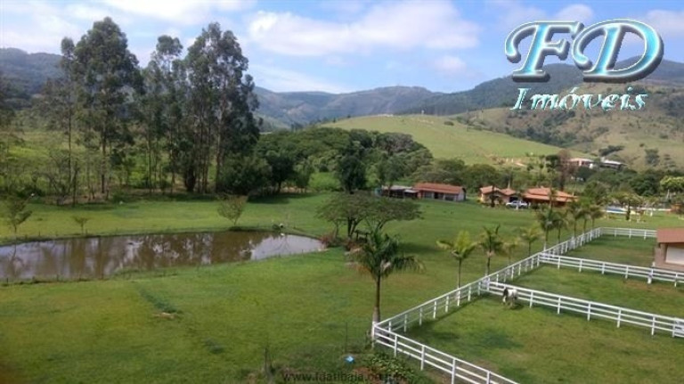 Chácara com 4 Quartos à Venda, 17.000 m² em Cachoeirinha - Bom Jesus Dos Perdões