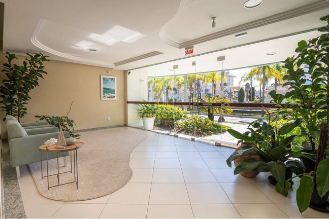 Imagem Imóvel com 3 Quartos à Venda, 185 m² em Jurerê - Florianópolis