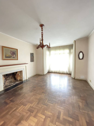 Imagem Casa com 5 Quartos à Venda, 232 m² em Menino Deus - Porto Alegre Imagem Casa com 5 Quartos à Venda, 232 m² em Menino Deus - Porto Alegre