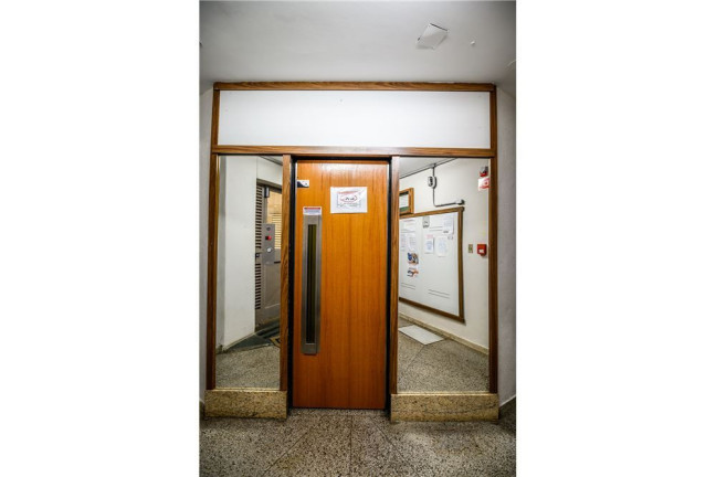Imagem Imóvel com 1 Quarto à Venda,  em Jardim Lindóia - Porto Alegre