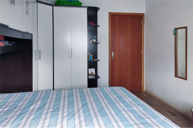 Imagem Imóvel com 2 Quartos à Venda, em Floresta - Porto Alegre Imagem Imóvel com 2 Quartos à Venda, em Floresta - Porto Alegre