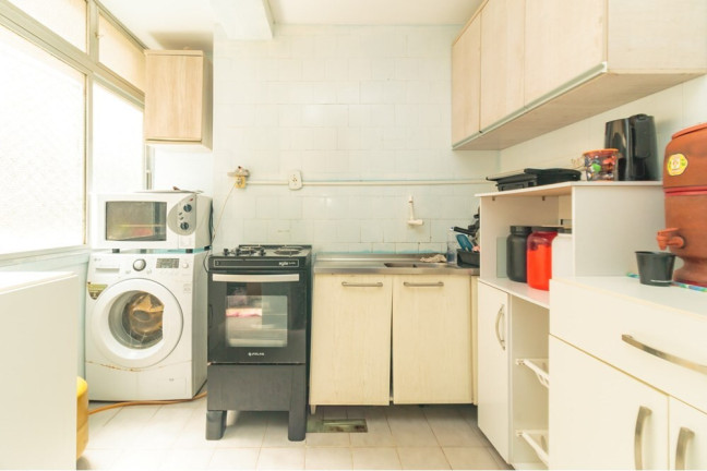 Imagem Apartamento com 2 Quartos à Venda, 55 m² em Jardim Botânico - Porto Alegre