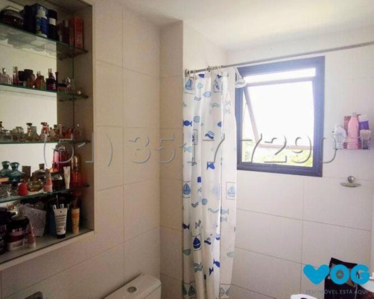 Imagem Imóvel com 2 Quartos à Venda, 68 m² em Menino Deus - Porto Alegre Imagem Imóvel com 2 Quartos à Venda, 68 m² em Menino Deus - Porto Alegre