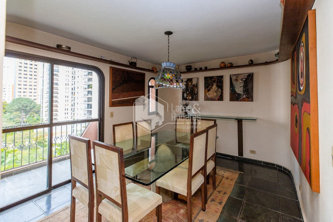 Imagem Apartamento com 3 Quartos à Venda, 210 m² em Moema - São Paulo Imagem Apartamento com 3 Quartos à Venda, 210 m² em Moema - São Paulo