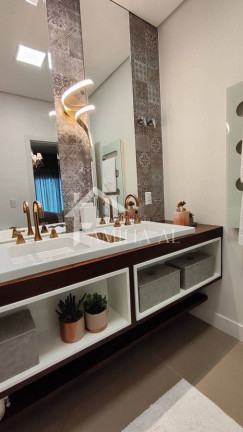 Imagem Casa com 3 Quartos à Venda, 320 m² em América - Joinville