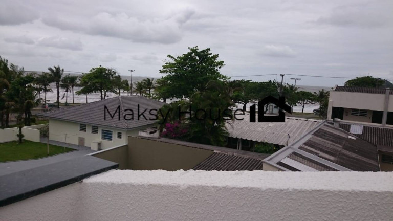 Casa com 3 Quartos para Temporada,  em Centro - Guaratuba