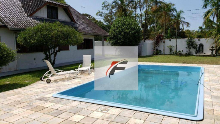 Casa com 5 Quartos à Venda, 490 m² em Balneario Eliana - Guaratuba