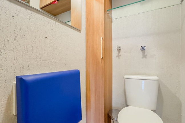 Sala Comercial à Venda, 34 m² em Petrópolis - Porto Alegre