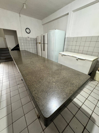 Imagem Sobrado com 4 Quartos para Alugar,  em Jardim Renascença - São Luís