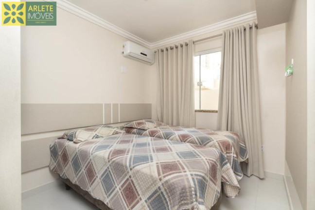 Imagem Casa com 3 Quartos para Alugar ou Temporada, 100 m² em Centro - Bombinhas