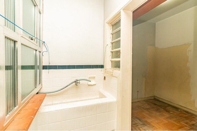 Imagem Apartamento com 3 Quartos à Venda, 149 m² em Centro Histórico - Porto Alegre Imagem Apartamento com 3 Quartos à Venda, 149 m² em Centro Histórico - Porto Alegre