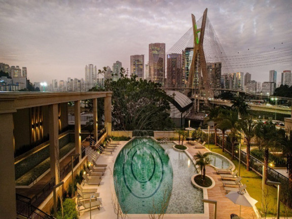 Imagem Imóvel com 4 Quartos à Venda, 211 m² em Real Parque - São Paulo Imagem Imóvel com 4 Quartos à Venda, 211 m² em Real Parque - São Paulo
