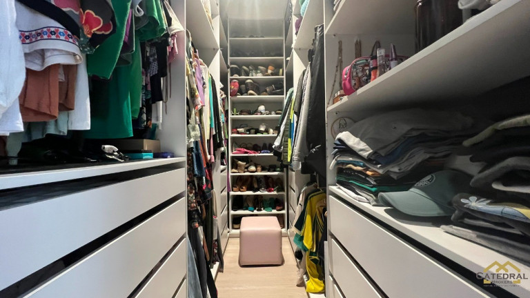 Imagem Imóvel com 4 Quartos à Venda, 157 m² em Medeiros - Jundiaí Imagem Imóvel com 4 Quartos à Venda, 157 m² em Medeiros - Jundiaí