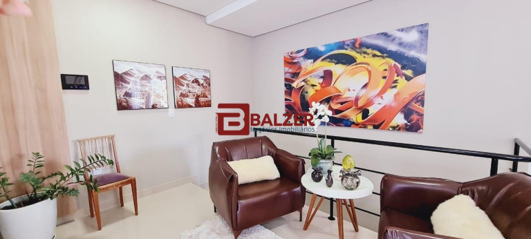 Imagem Casa com 3 Quartos à Venda, 200 m² em Corrego Grande - Florianópolis