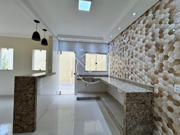 Casa com 3 Quartos à Venda, 127 m² em São Pedro - Esmeraldas