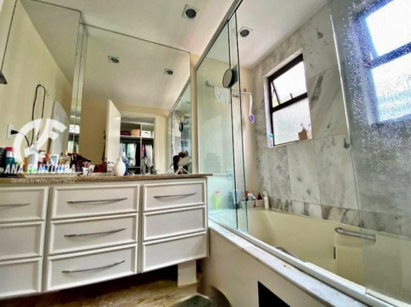 Imagem Apartamento com 4 Quartos à Venda, 220 m² em Centro - Balneário Camboriú Imagem Apartamento com 4 Quartos à Venda, 220 m² em Centro - Balneário Camboriú