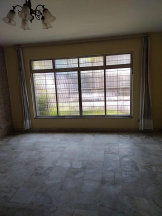 Imagem Casa com 3 Quartos à Venda, 330 m² em Gonzaga - Santos