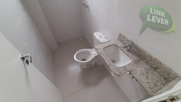 Imagem Casa de Condomínio com 3 Quartos à Venda, 81 m² em Santa Cândida - Curitiba