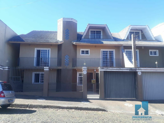 Sobrado com 4 Quartos à Venda, 209 m² em Uvaranas - Ponta Grossa