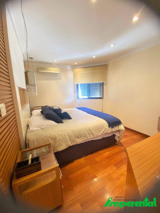 Imagem Apartamento com 3 Quartos à Venda, 181 m² em Pompéia - Santos