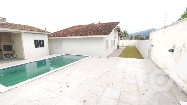 Imagem Casa com 3 Quartos à Venda, 180 m² em Pontal De Santa Marina - Caraguatatuba Imagem Casa com 3 Quartos à Venda, 180 m² em Pontal De Santa Marina - Caraguatatuba