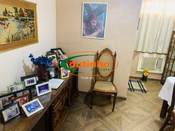 Imagem Casa com 4 Quartos à Venda, 317 m² em Grajaú - Rio De Janeiro Imagem Casa com 4 Quartos à Venda, 317 m² em Grajaú - Rio De Janeiro
