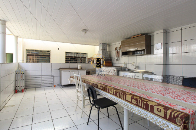 Imagem Sobrado com 3 Quartos à Venda, 280 m² em Guabirotuba - Curitiba