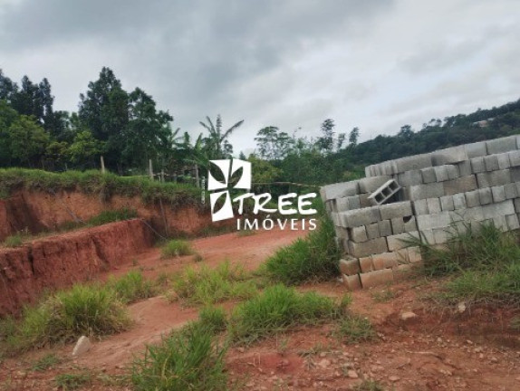 Terreno à Venda, 150 m² em Estância Pacaembu - Arujá