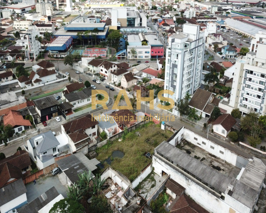 Imagem Terreno à Venda, 1.068 m² em Anita Garibaldi - Joinville Imagem Terreno à Venda, 1.068 m² em Anita Garibaldi - Joinville