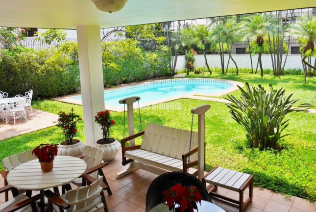 Imagem Casa com 4 Quartos à Venda, 572 m² em Jardim Guedala - São Paulo