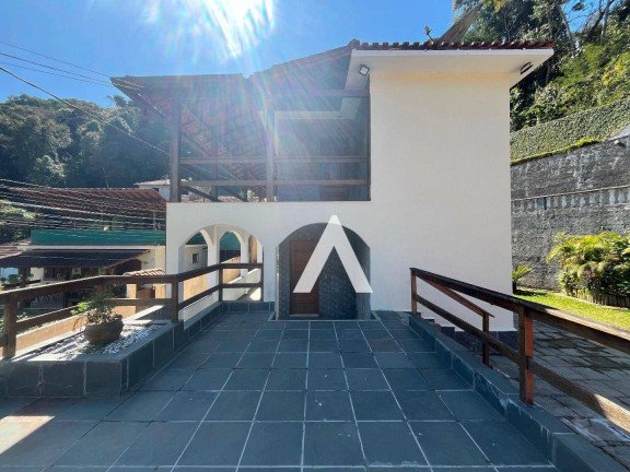Casa com 3 Quartos à Venda, 165 m² em Cascata Do Imbuí - Teresópolis