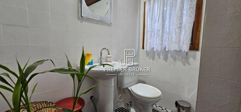 Imagem Casa com 3 Quartos à Venda, 250 m² em Colônia Alpina - Teresópolis Imagem Casa com 3 Quartos à Venda, 250 m² em Colônia Alpina - Teresópolis