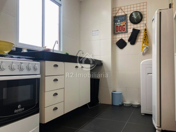 Imagem Apartamento com 2 Quartos à Venda, 45 m² em Três Pontes - Itaborai