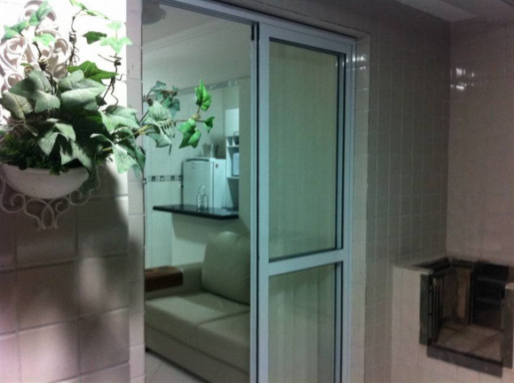 Imagem Apartamento com 2 Quartos à Venda, 64 m² em Ocian - Praia Grande