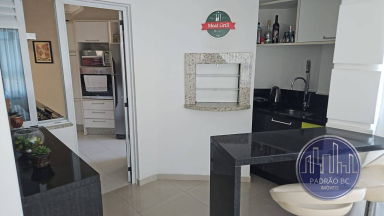 Imagem Apartamento com 3 Quartos à Venda, 100 m² em Centro - Balneário Camboriú Imagem Apartamento com 3 Quartos à Venda, 100 m² em Centro - Balneário Camboriú