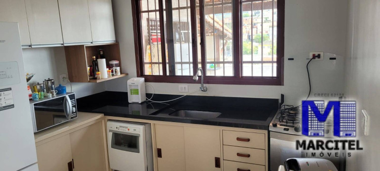 Imagem Casa com 3 Quartos à Venda, 440 m² em Jardim Carapicuiba - Carapicuíba