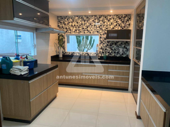 Imagem Casa com 4 Quartos à Venda, 160 m² em Portinho - Cabo Frio