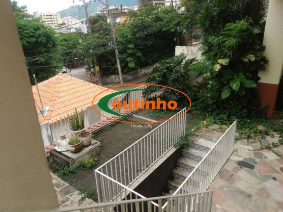 Imagem Casa com 3 Quartos à Venda, 500 m² em Grajaú - Rio De Janeiro Imagem Casa com 3 Quartos à Venda, 500 m² em Grajaú - Rio De Janeiro