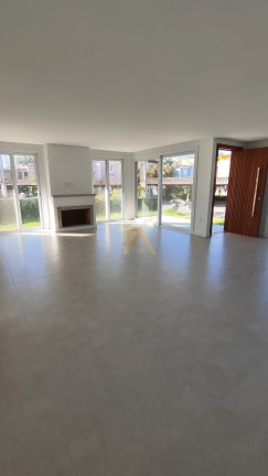 Imagem Imóvel com 3 Quartos à Venda,  em Morrinhos - Garopaba