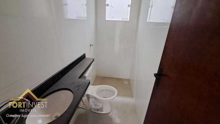 Imagem Imóvel com 2 Quartos à Venda, 45 m² em Maracanã - Praia Grande Imagem Imóvel com 2 Quartos à Venda, 45 m² em Maracanã - Praia Grande