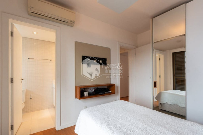 Imagem Imóvel com 3 Quartos à Venda, 389 m² em Moema - São Paulo Imagem Imóvel com 3 Quartos à Venda, 389 m² em Moema - São Paulo