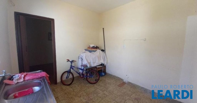 Imagem Casa com 2 Quartos à Venda, 160 m² em Vila Eldízia - Santo André Imagem Casa com 2 Quartos à Venda, 160 m² em Vila Eldízia - Santo André