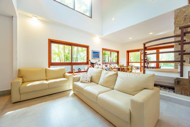 Imagem Casa com 6 Quartos à Venda, 334 m² em Riviera Módulo 19 - Bertioga Imagem Casa com 6 Quartos à Venda, 334 m² em Riviera Módulo 19 - Bertioga