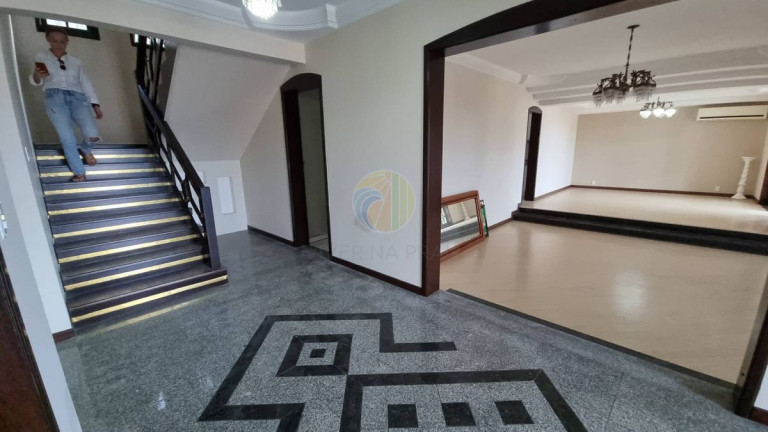 Imagem Casa com 4 Quartos à Venda, 321 m² em Estados - Balneário Camboriú